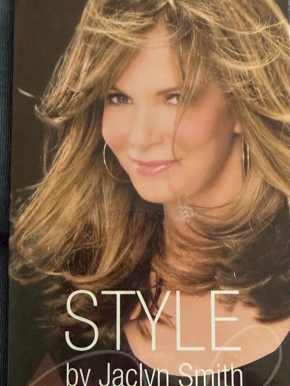Jaclyn Smith Women's Wig - Light Brown with Blonde Highlights